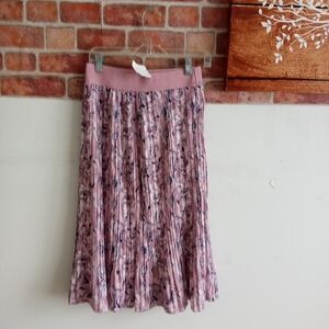 Marshalls pleated skirt  size PM